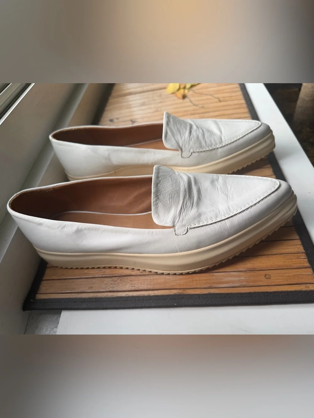 Jill Sander white crinkled leather shoes/loafers. Unisex(Mens 39/11 inch insole)